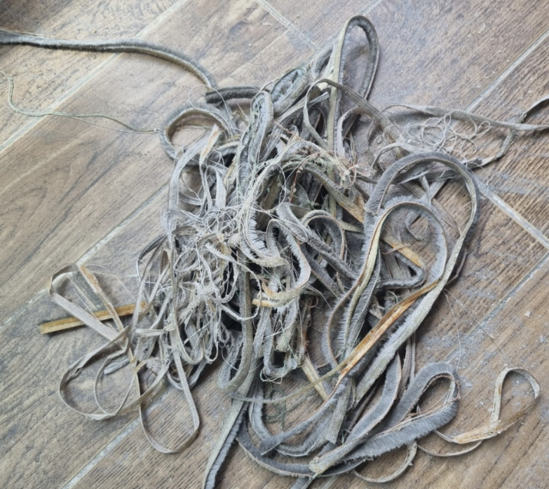 울산 샷시모헤어 교체 베란다 방풍 시공 창문 바람막이 교체 작업 후기 image